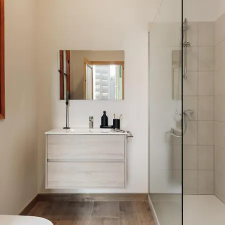 Apartment Chixoy - 3 Bedrooms And Balcony In Eixample Dreta *